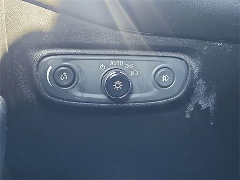 Certified 2020 Chevrolet Equinox Premier image 18