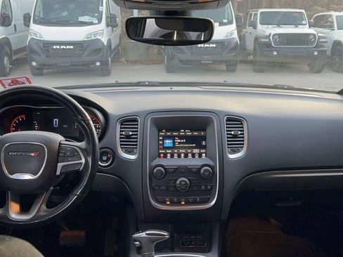 Used 2020 Dodge Durango SXT image 28