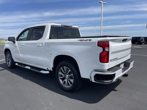 Used 2021 Chevrolet Silverado 1500 RST w/ Max Trailering Package AWD/4WD image 3
