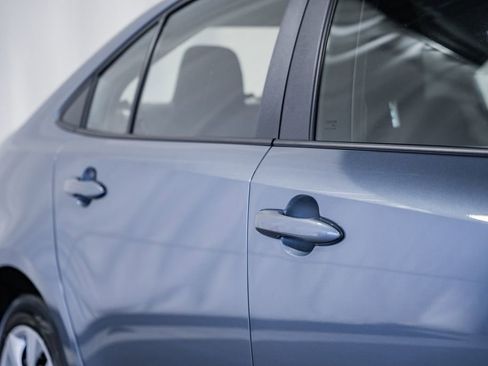 Used 2025 Toyota Corolla LE image 14