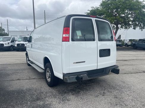Used 2024 Chevrolet Express 2500 w/ Driver Convenience Package image 7