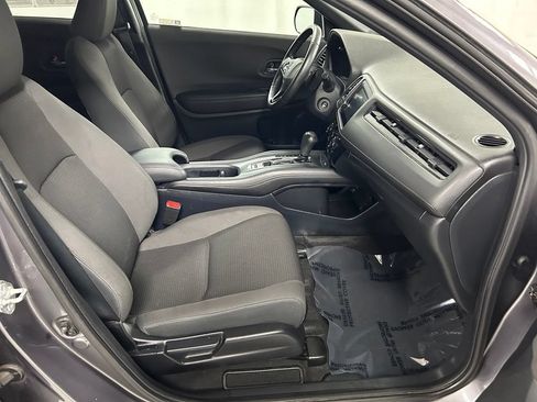 Used 2021 Honda HR-V Sport image 13