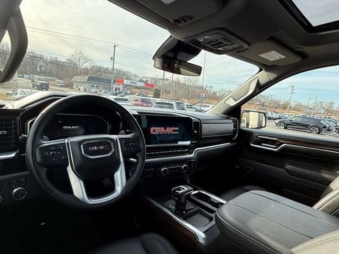 Used 2025 GMC Sierra 1500 Elevation w/ Elevation Premium Package image 26