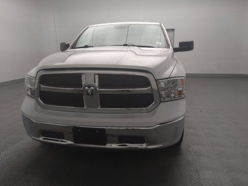 Used 2019 RAM 1500 Classic SLT RWD image 15