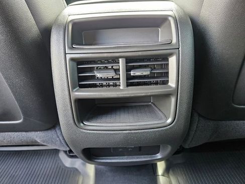 New 2026 Cadillac XT5 Luxury image 11