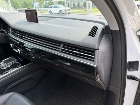 Used 2019 Audi Q7 3.0T Prestige AWD/4WD image 26