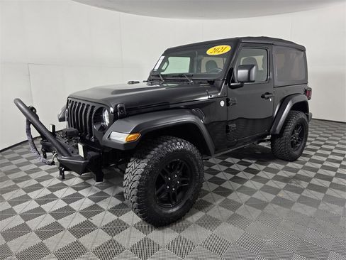 Used 2021 Jeep Wrangler Sport image 9