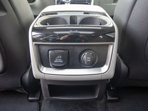 Used 2024 Kia Carnival SX Prestige image 49