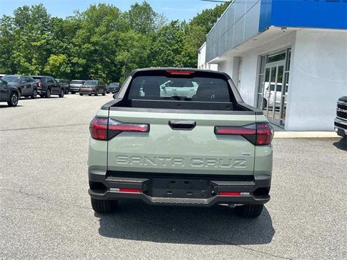 New 2025 Hyundai Santa Cruz SE image 3