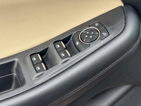 Used 2022 Ford Edge SEL w/ Convenience Package image 17