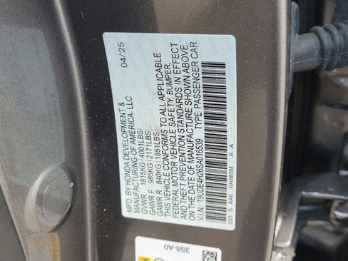 Used 2025 Acura Integra FWD image 30