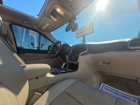 Used 2016 Jeep Grand Cherokee Overland image 19