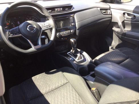 Used 2019 Nissan Rogue S AWD/4WD image 16