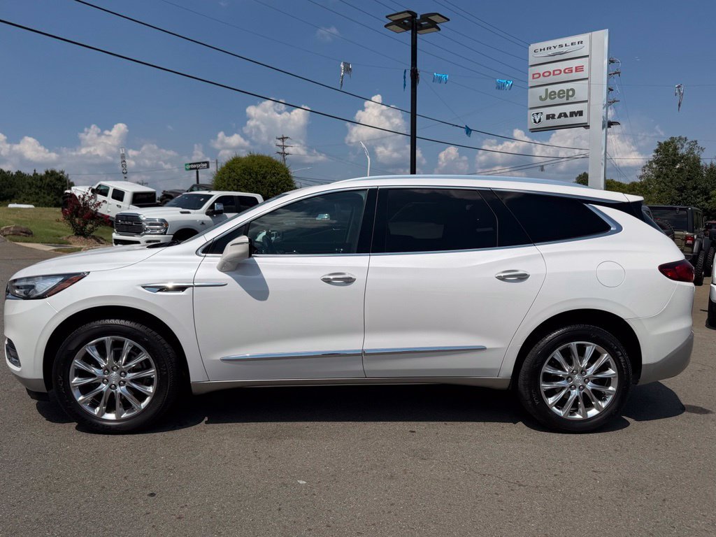 Used 2021 Buick Enclave Premium w/ Sun and Sites Package AWD/4WD image 6