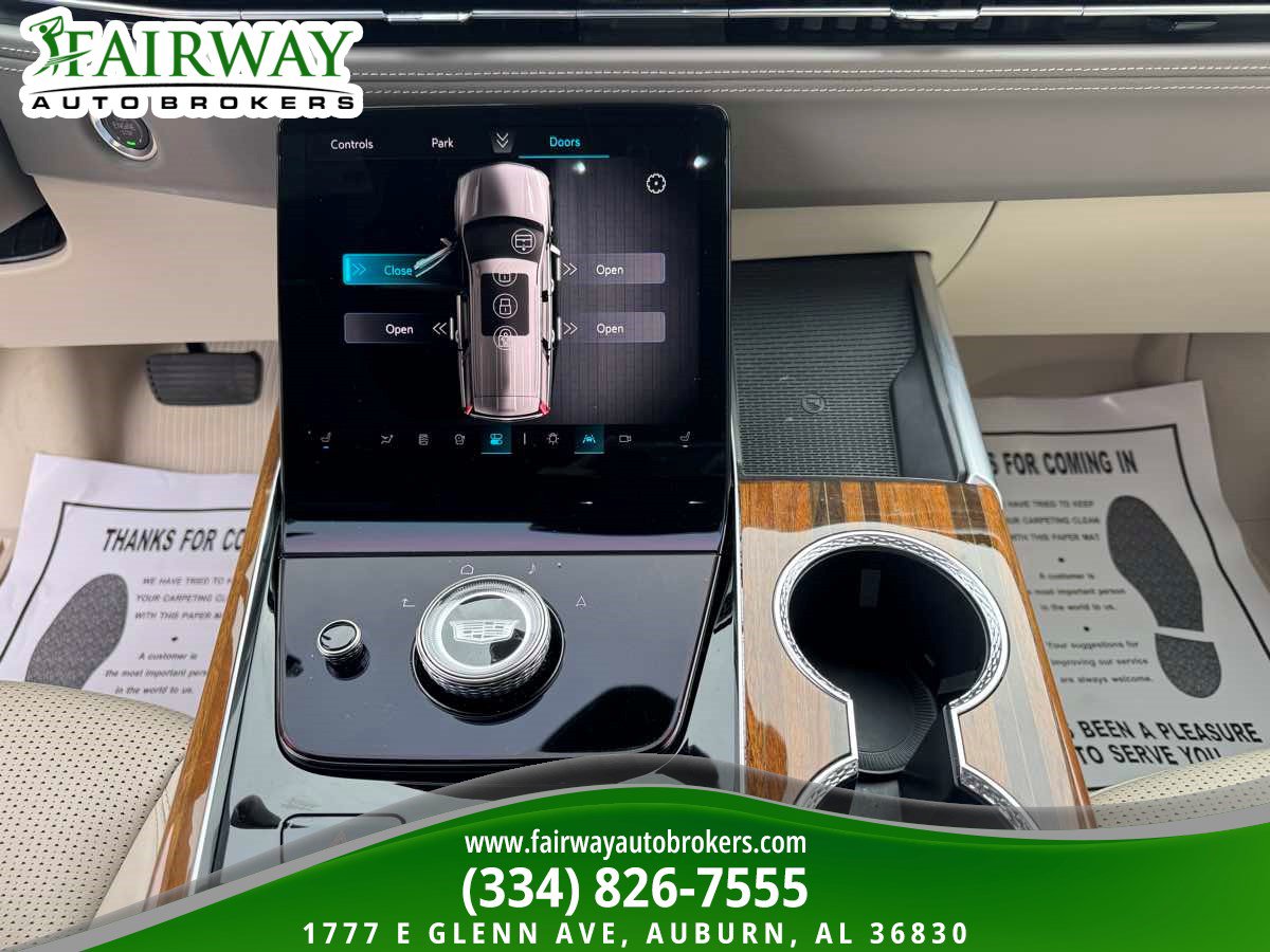Used 2026 Cadillac Escalade Platinum Sport w/ LPO, ONYX Package AWD/4WD image 25