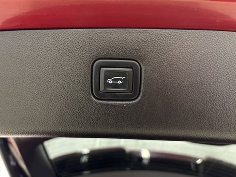 Used 2020 Chevrolet Blazer LT image 31