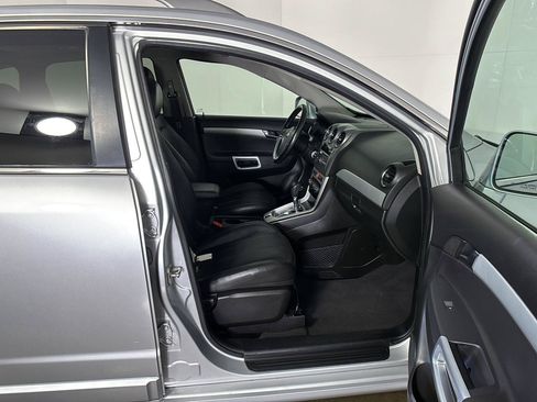 Used 2012 Chevrolet Captiva Sport LTZ AWD/4WD image 21