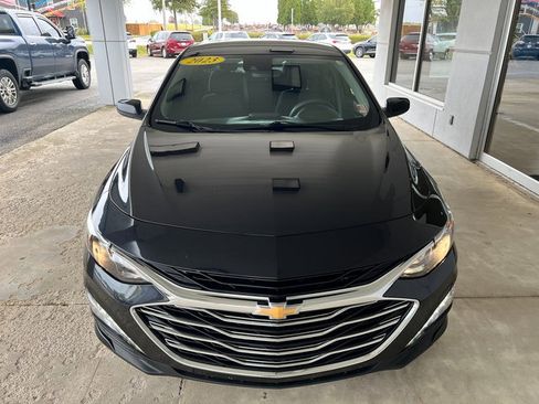 Used 2023 Chevrolet Malibu LT image 3