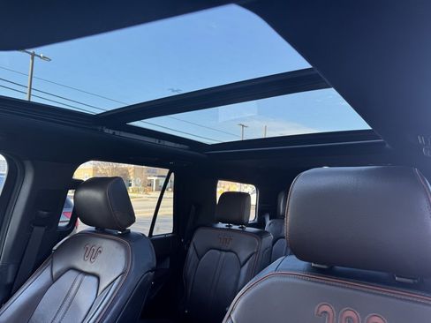 Used 2021 Ford Expedition King Ranch image 7