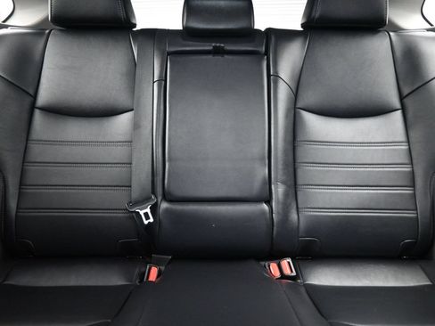 Used 2021 Toyota RAV4 XLE Premium AWD/4WD image 27