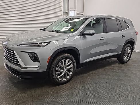 New 2026 Buick Enclave Preferred w/ Power Package image 4