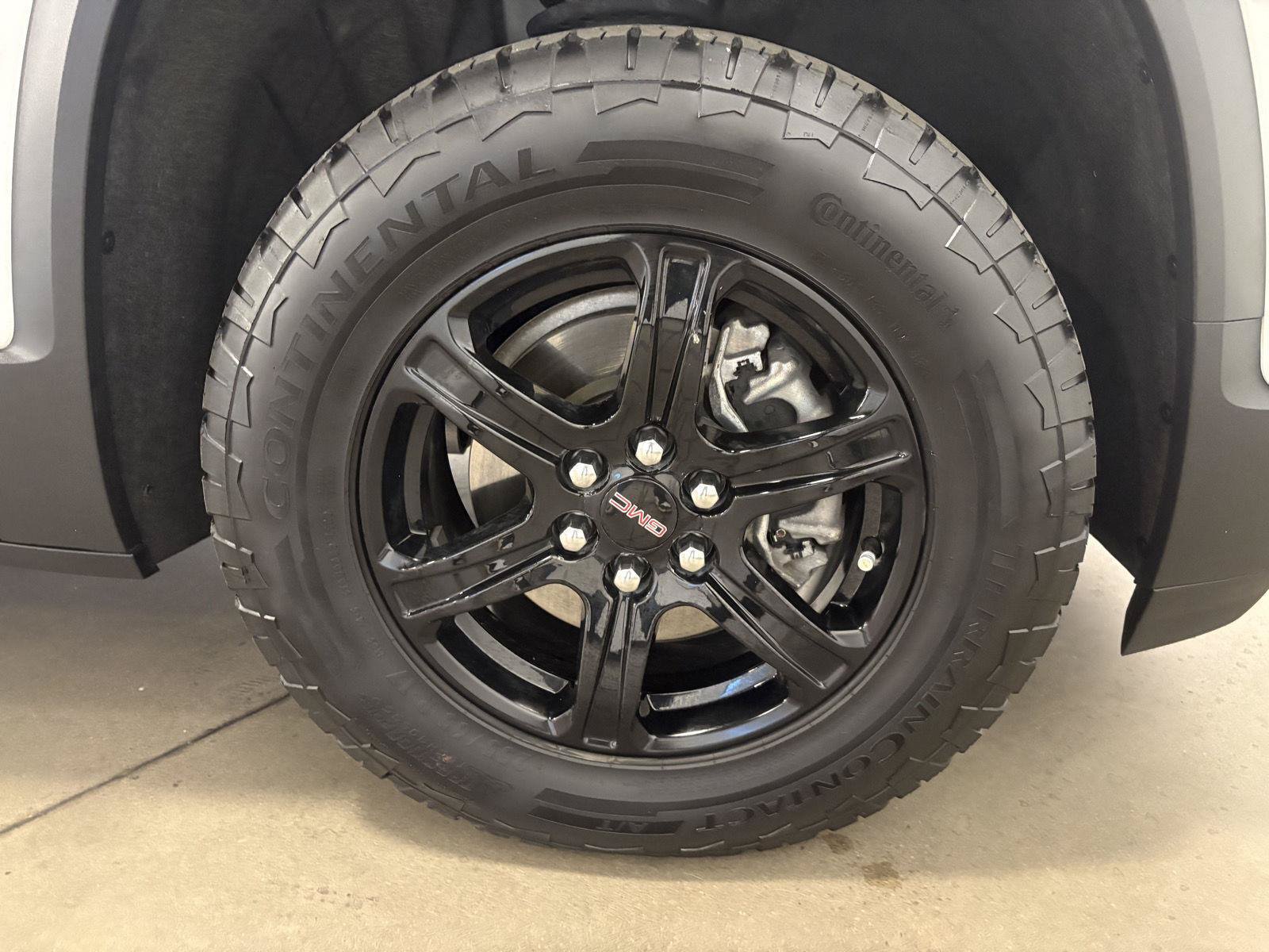 Used 2023 GMC Acadia AT4 w/ Technology Package AWD/4WD image 62