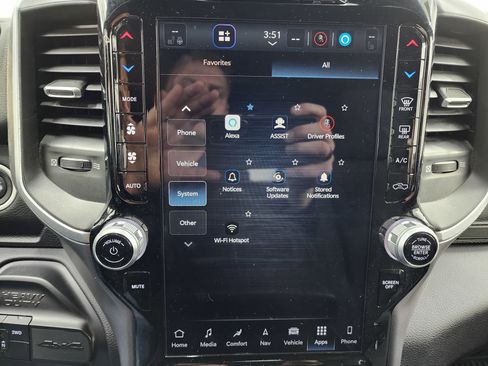 Used 2024 RAM 3500 Big Horn w/ Night Edition image 55