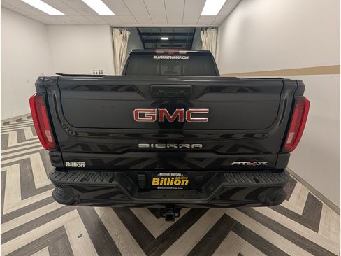 Used 2022 GMC Sierra 1500 AT4X AWD/4WD image 25