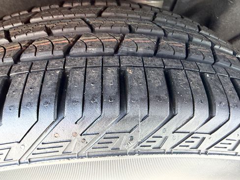 Certified 2024 Volvo XC60 B5 Core AWD/4WD image 32
