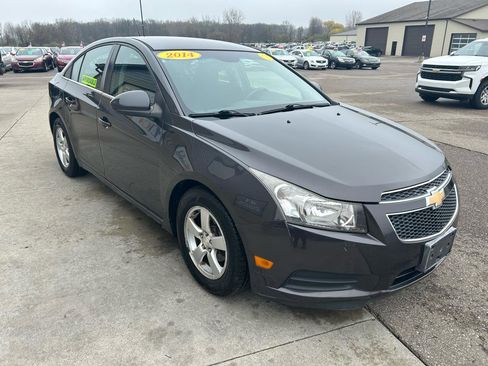 Used 2014 Chevrolet Cruze LT image 3