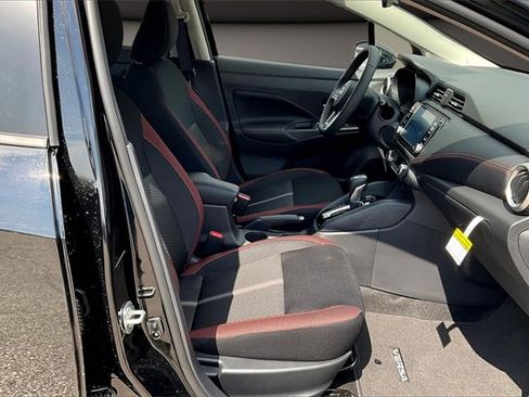 New 2025 Nissan Versa SR w/ Trunk Package image 10