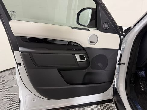 New 2026 Land Rover Discovery S AWD/4WD image 22