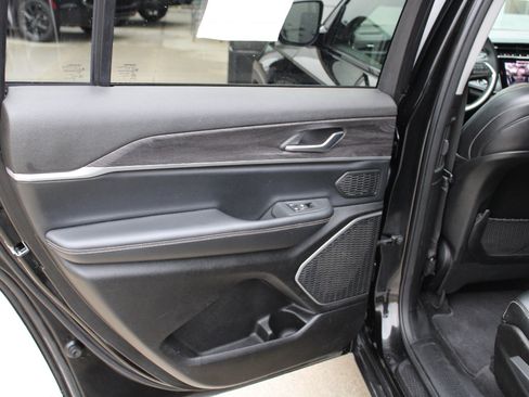 Certified 2021 Jeep Grand Cherokee L Limited image 36