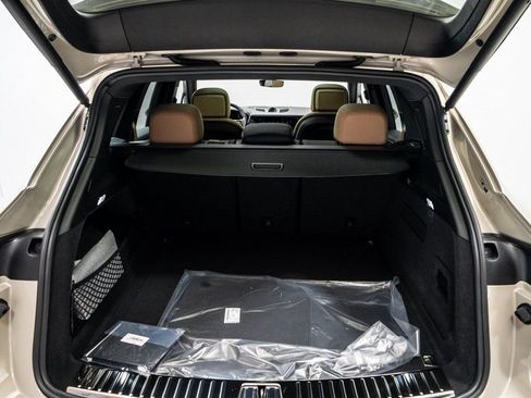 New 2026 Porsche Cayenne image 30