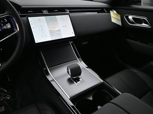 New 2026 Land Rover Range Rover Velar Dynamic SE AWD/4WD image 15