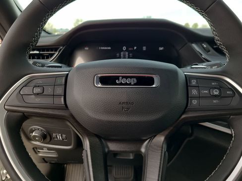 New 2026 Jeep Grand Cherokee Limited AWD/4WD image 23