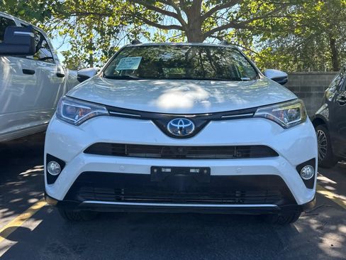 Used 2018 Toyota RAV4 Limited w/ Advanced Technology Package AWD/4WD image 2
