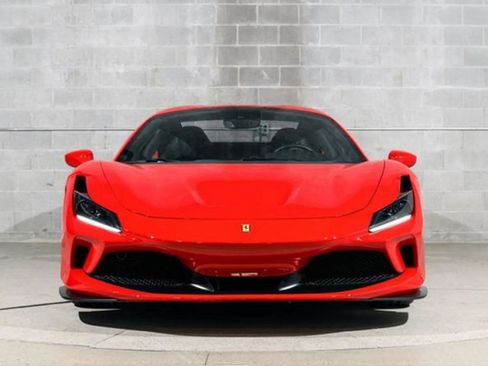 Used 2023 Ferrari F8 Tributo RWD image 5