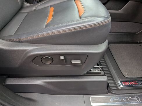 Used 2023 GMC Sierra 1500 AT4 w/ AT4 Preferred Package image 29