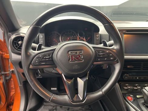 Used 2017 Nissan GT-R Premium AWD/4WD image 13