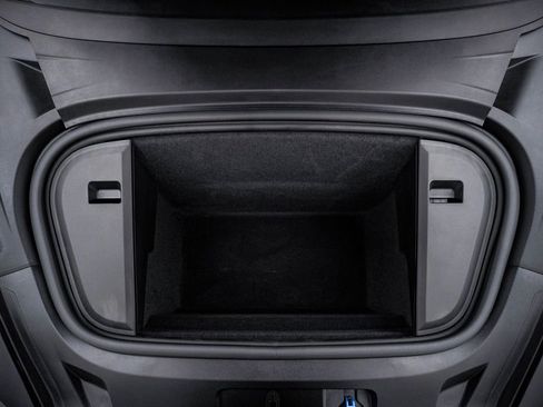 Certified 2023 Porsche Taycan GTS image 29