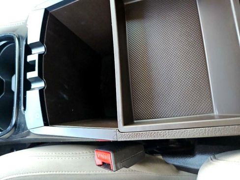 Used 2017 Hyundai Santa Fe Sport image 28