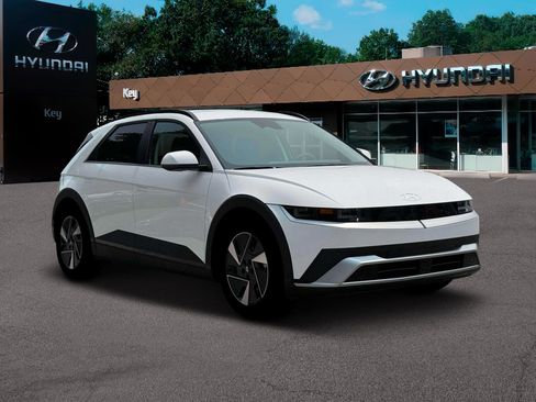 New 2025 Hyundai Ioniq 5 SEL image 11