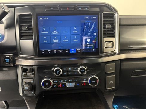 Used 2023 Ford F350 Lariat w/ FX4 Off-Road Package AWD/4WD image 19