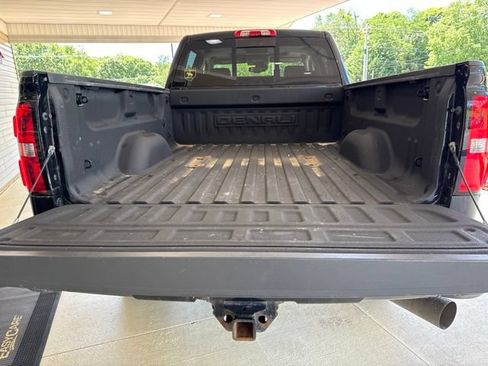 Used 2016 GMC Sierra 2500 Denali w/ Duramax Plus Package AWD/4WD image 12