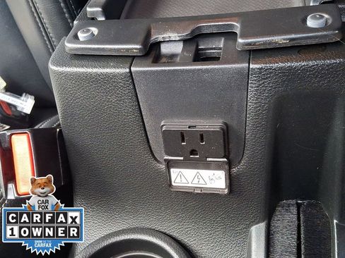 Used 2018 Jeep Wrangler Sahara AWD/4WD image 22