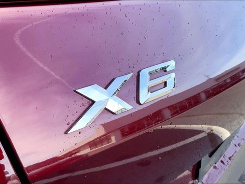 Certified 2025 BMW X6 xDrive40i image 9
