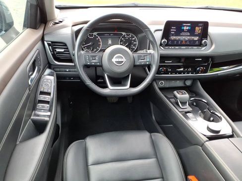 Used 2023 Nissan Rogue SL AWD/4WD image 11