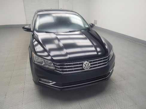 Used 2016 Volkswagen Passat 1.8T SE FWD image 14