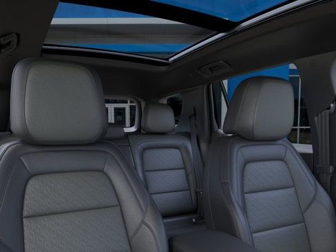 New 2026 Chevrolet Equinox LT w/ Convenience Package II image 24